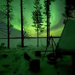 Aurora Lakefront Otsola, 55 Km From